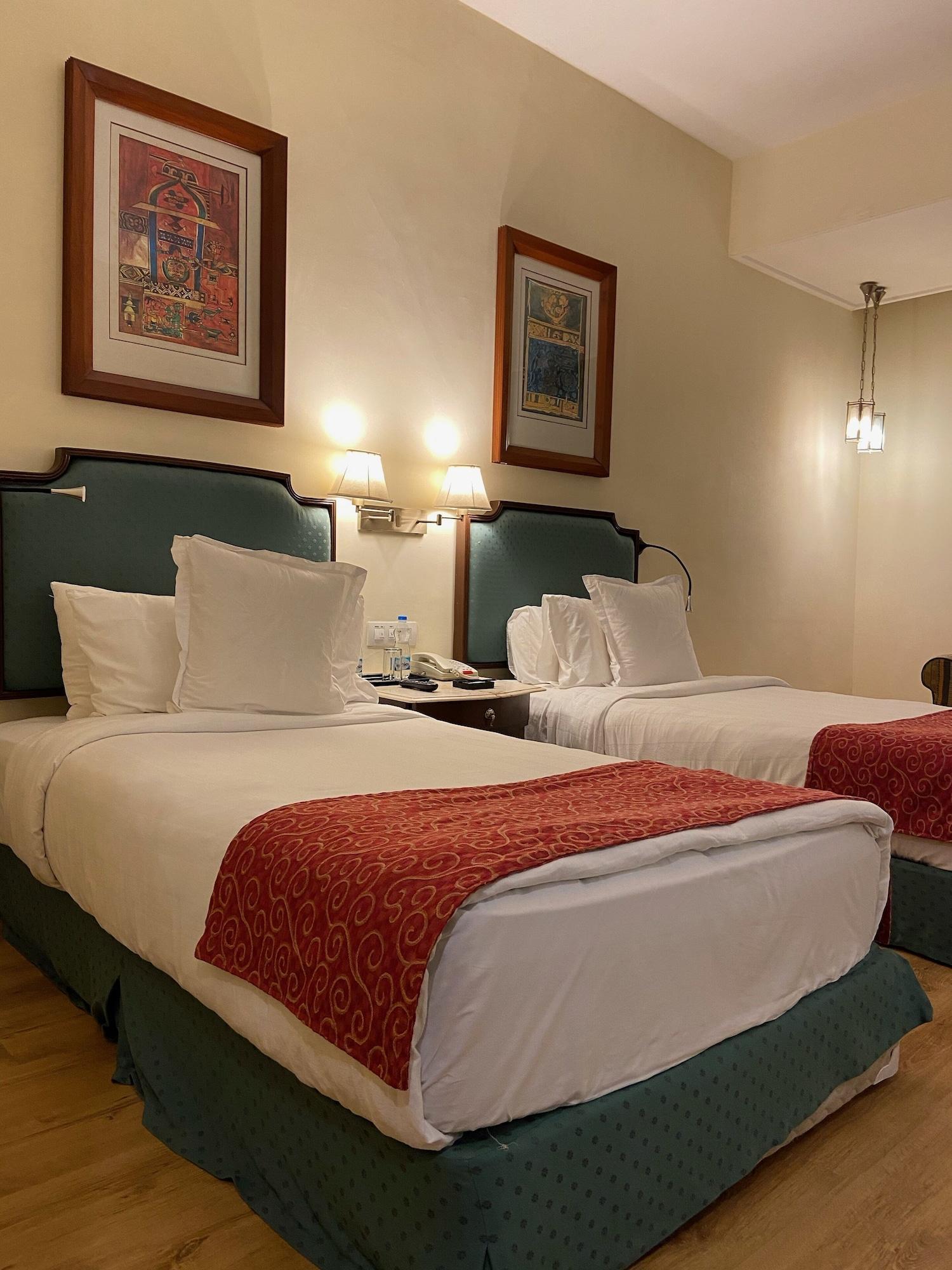 Welcomhotel By Itc Hotels, Cathedral Road, Chennai Exterior photo