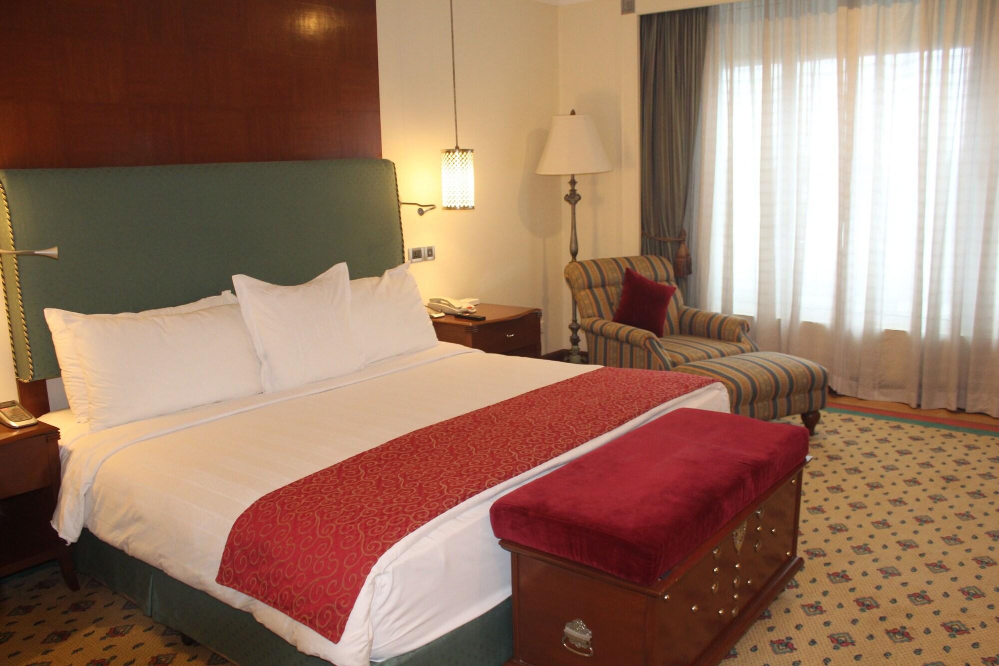 Welcomhotel By Itc Hotels, Cathedral Road, Chennai Exterior photo